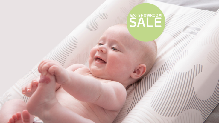 Ex Showroom Display SuperMax Baby Wedge Changing Mat - Image 2